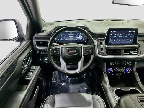 Certified 2023 GMC Yukon XL SLT w/ SLT Luxury Package RWD image 24