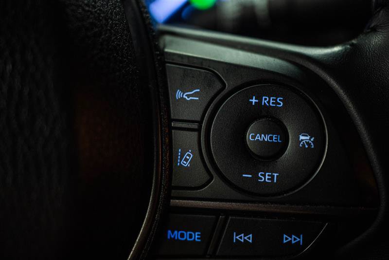 Used 2022 Toyota Camry SE FWD image 18