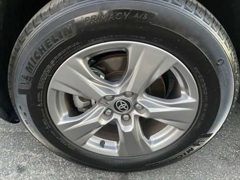 Used 2025 Toyota RAV4 XLE w/ Weather Package image 35