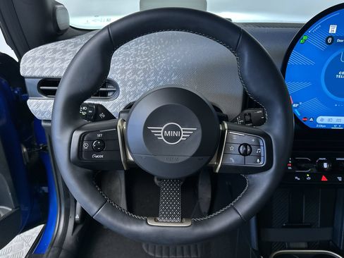 Used 2025 MINI Cooper S FWD image 16
