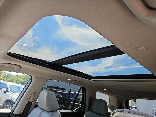 Certified 2023 Honda Pilot Touring image 15
