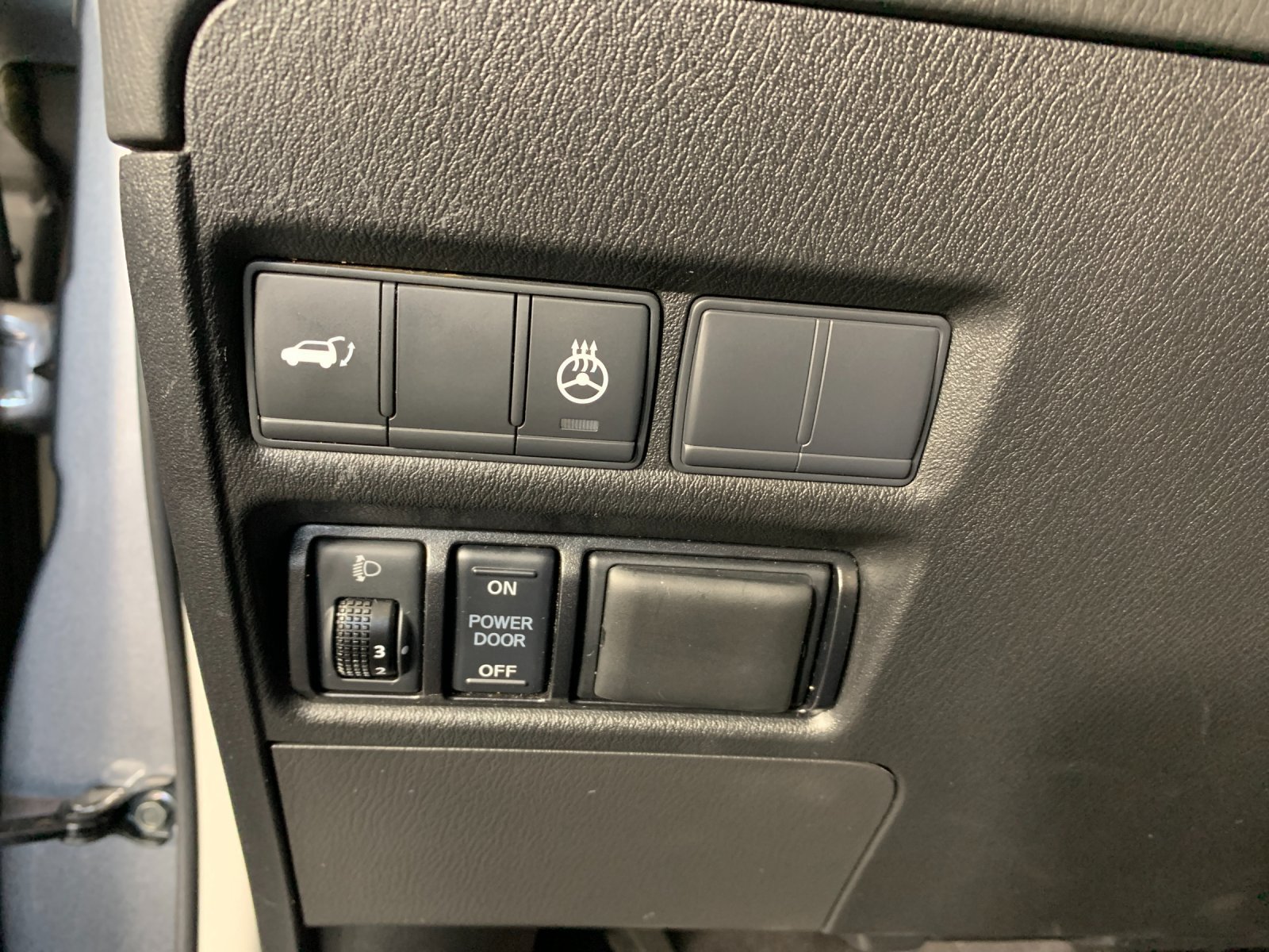 Used 2019 INFINITI QX80 Luxe w/ All-Season Package RWD image 16