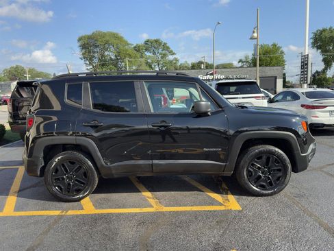 Used 2019 Jeep Renegade Sport image 7