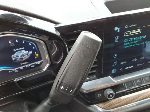 Used 2023 Chevrolet Silverado 1500 LT image 22