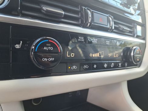 Certified 2022 Nissan Pathfinder SL image 29