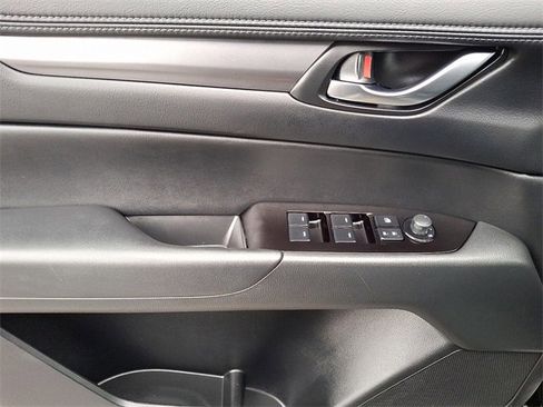 Used 2024 MAZDA CX-5 AWD 2.5 S w/ Select Package image 12