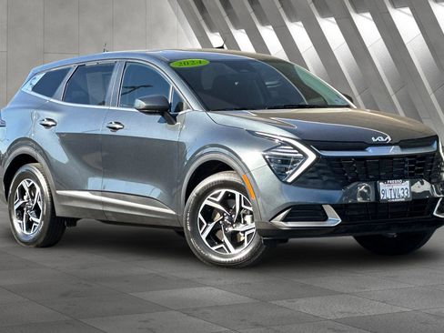 Used 2024 Kia Sportage LX image 1