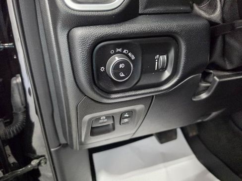 Used 2021 RAM 1500 Big Horn AWD/4WD image 17