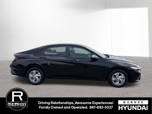 New 2026 Hyundai Elantra SE FWD image 10