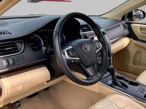 Used 2015 Toyota Camry XLE FWD image 16