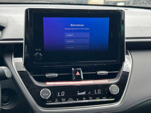 Certified 2025 Toyota Corolla Cross XLE w/ Convenience Package FWD image 20