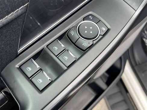 New 2025 Ford F150 Lariat w/ Equipment Group 501A Mid image 23