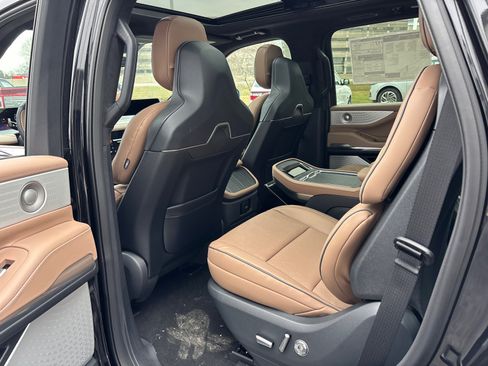 New 2026 Lincoln Navigator Black Label AWD/4WD image 28