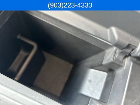 Used 2024 Nissan Rogue S FWD image 31