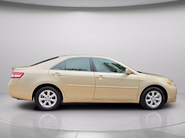 Used 2011 Toyota Camry LE w/ LE Extra-Value Pkg FWD image 8