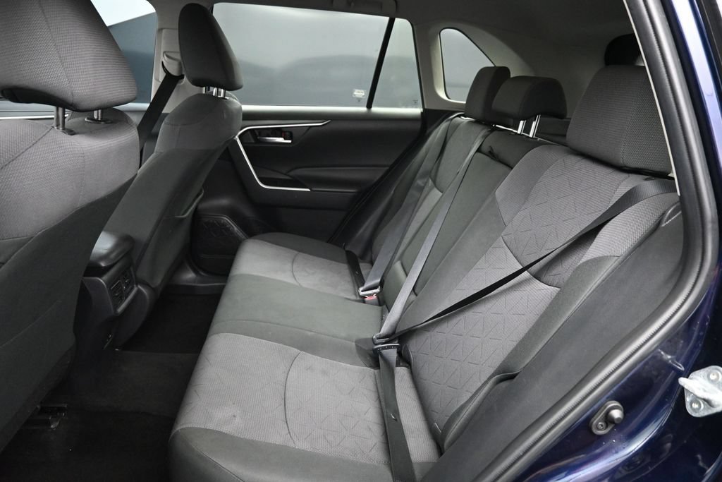 Used 2024 Toyota RAV4 XLE FWD image 16