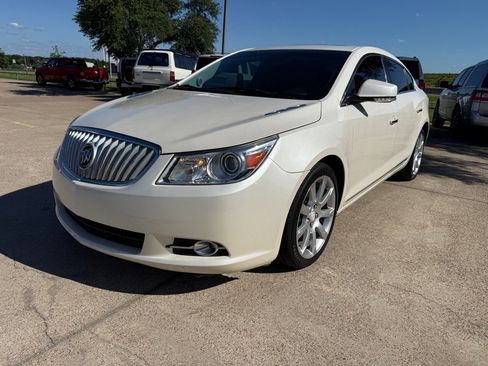 Used 2010 Buick LaCrosse CXS w/ Touring Package FWD image 3