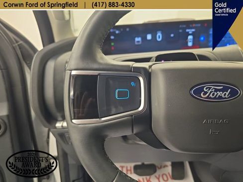 Used 2025 Ford Expedition Active AWD/4WD image 37