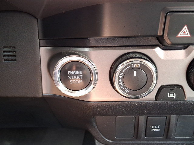Certified 2023 Toyota Tacoma SR5 AWD/4WD image 22