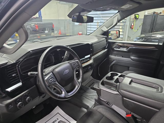 Used 2024 Chevrolet Silverado 1500 RST w/ Protection Package AWD/4WD image 17