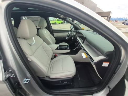 New 2026 Hyundai Tucson Limited image 17