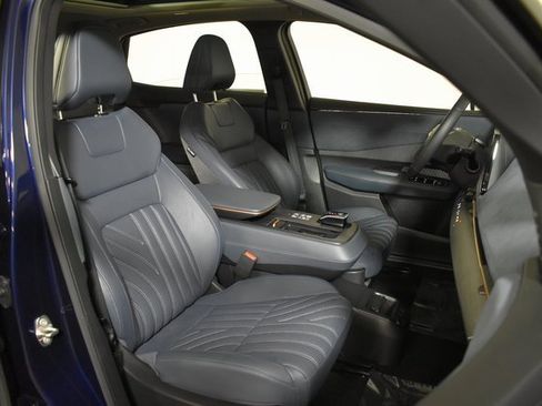 Certified 2023 Nissan Ariya image 38