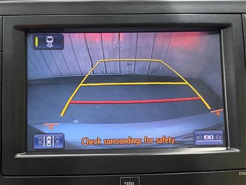 Used 2014 Toyota Prius V Five image 16