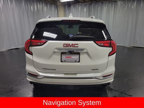Used 2020 GMC Terrain Denali w/ Denali Premium Package AWD/4WD image 8