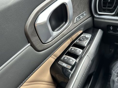 New 2026 Kia Sorento SX Prestige w/ Olive Brown Leather Package image 39