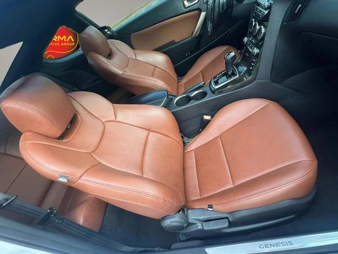 Used 2016 Hyundai Genesis Coupe 3.8 RWD image 17
