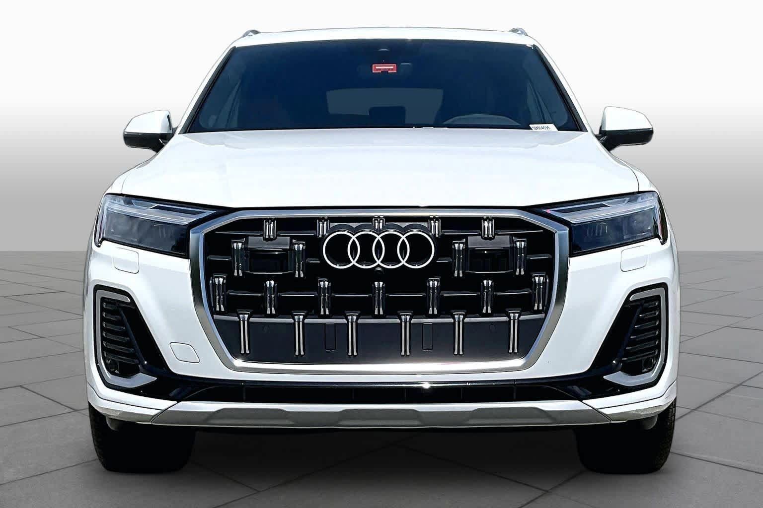 Used 2025 Audi Q7 3.0T Premium Plus AWD/4WD image 4