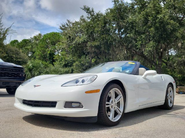 Used 2010 Chevrolet Corvette Convertible w/ Preferred Equipment Group RWD image 11