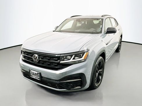 Used 2023 Volkswagen Atlas Cross Sport SEL R-Line AWD/4WD image 3