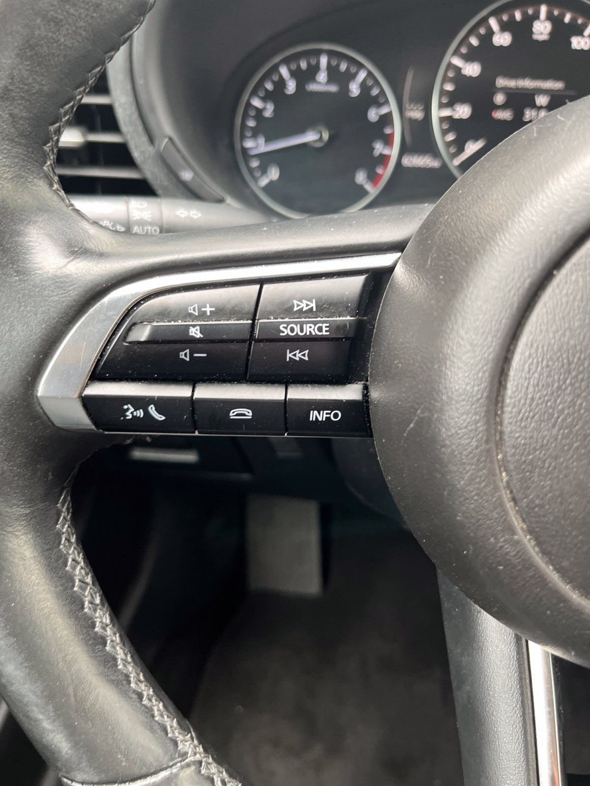 Certified 2024 MAZDA MAZDA3 s FWD image 21