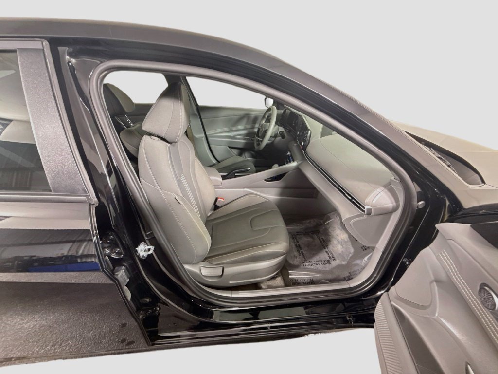 Used 2026 Hyundai Elantra Sport w/ Cargo Package FWD image 28