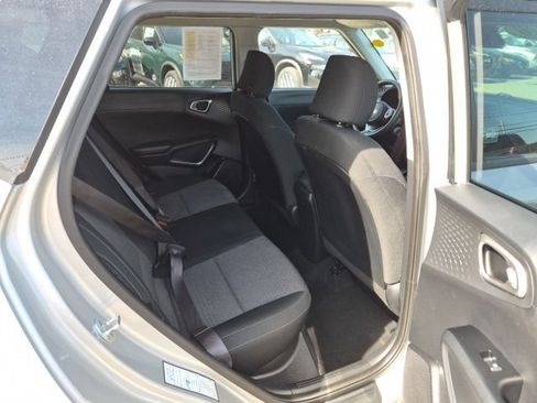 Used 2020 Kia Soul S image 13