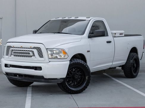 Used 2017 RAM 2500 Tradesman w/ Power & Remote Entry Group RWD image 10
