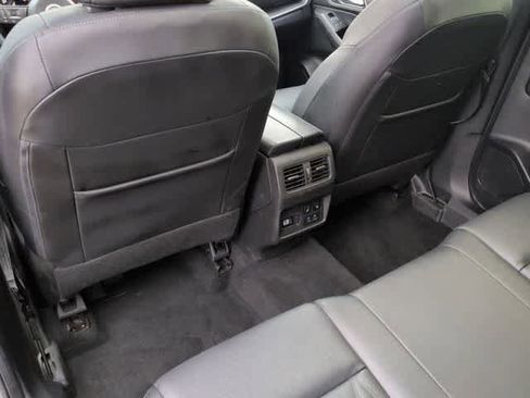 Used 2023 Nissan Rogue Platinum AWD/4WD image 18