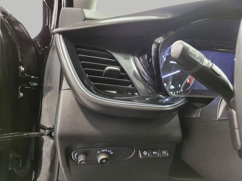 Certified 2023 Buick Envision Avenir image 20