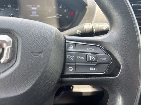 Used 2025 RAM ProMaster 2500 w/ Convenience Group FWD image 16