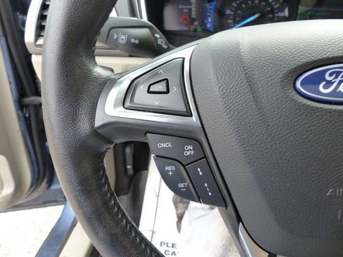 Used 2019 Ford Fusion SEL FWD image 28