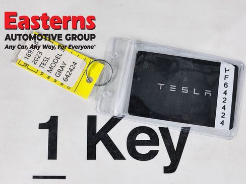 Used 2023 Tesla Model 3 Standard Range image 20