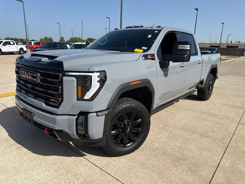 Used 2024 GMC Sierra 2500 AT4 w/ AT4 Premium Plus Package AWD/4WD image 1