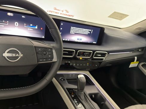 New 2026 Nissan Sentra SL w/ Floor Mat Package image 18