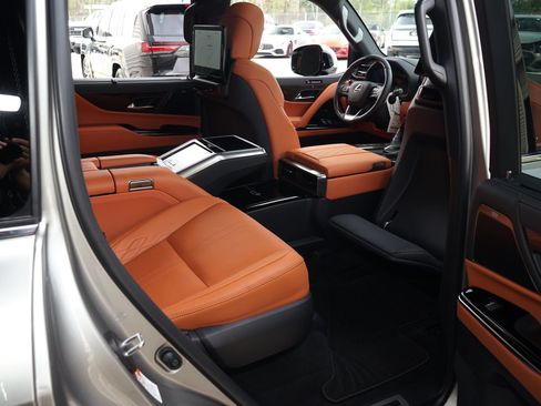 Used 2026 Lexus LX 700h Ultra Luxury AWD/4WD image 18