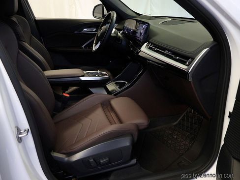 Certified 2025 BMW X1 xDrive28i w/ Technology Package image 36