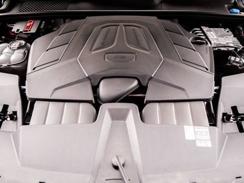 Certified 2026 Porsche Cayenne Coupe AWD/4WD image 28