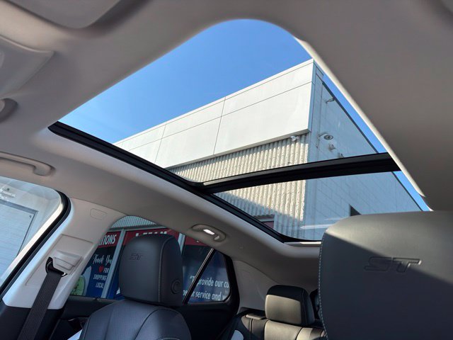 Certified 2024 Buick Envision Sport Touring AWD/4WD image 23