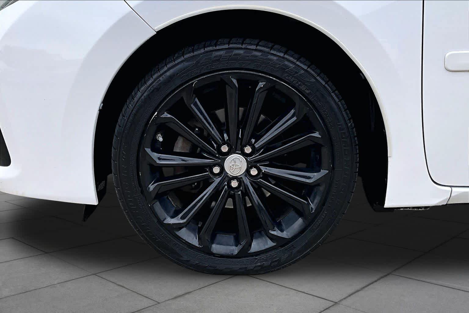 Used 2016 Toyota Corolla S w/ Driver Convenience Package FWD image 10