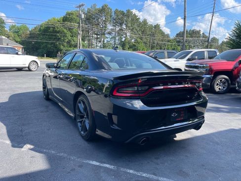 Used 2019 Dodge Charger Scat Pack RWD image 8
